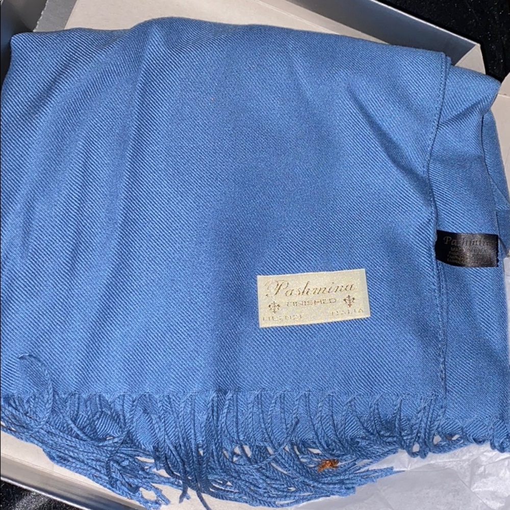 Pashmina scarf